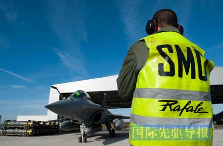 1�µ�������(gu��)�_(d��)����˾�ġ���L(f��ng)����(zh��n)���C(j��)�A��ӡ��110�|��Ԫ܊ُ(g��u)������D��λ�ڷ���(gu��)ʥ�ϝ�(j��)Ү܊�»��صġ���L(f��ng)����(zh��n)���C(j��)��