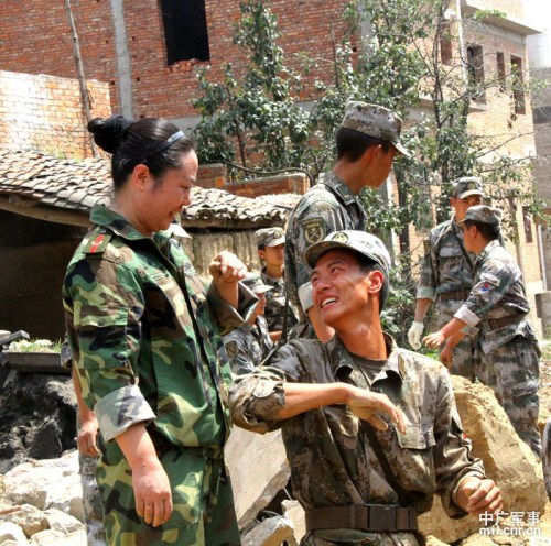 ��ĸ�ӱ������Ȟ�(z��i)һ��