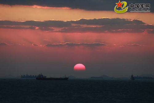 �D��10��18�գ�����܊Ş������������(x��)�������Ї�܊�W(w��ng)ӛ�ߏ��ס����ܔzӰ���