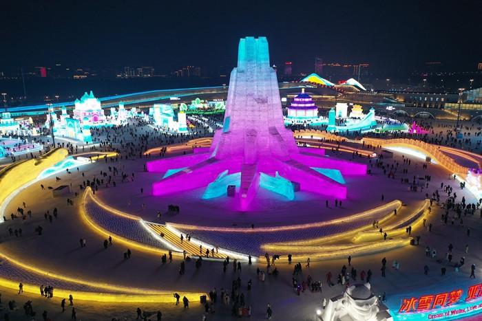 人氣爆棚！第26屆哈爾濱冰雪大世界今日開園