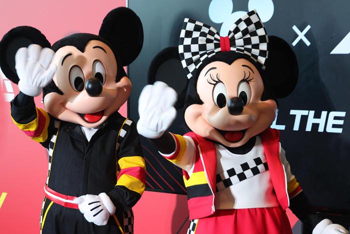 米奇、米妮全新賽車主題形象上海首發(fā)