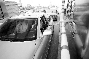 明年春節(jié)等4大節(jié)日高速路繼續(xù)免費