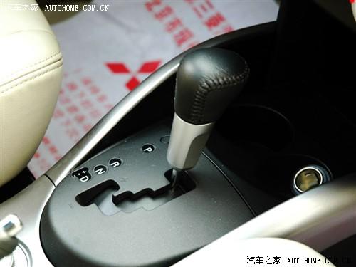 ��܇(ch��)֮�� �M(j��n)������ outlander ex 2.4 �r(sh��)�а�