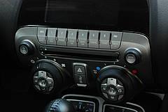 ��(f��)�ŵ���ʽ���� ѩ���mCamaro��(n��i)�Ԕ��