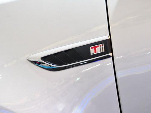 ֲ���\(y��n)�ӻ������\��ͨ�Äe���¾���2.0T