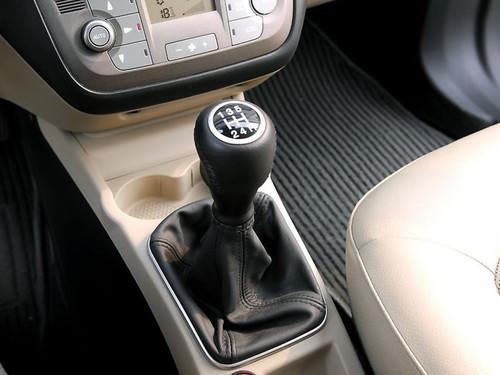 ����߀������1.6L�����b�����l(f��)�әC܇��