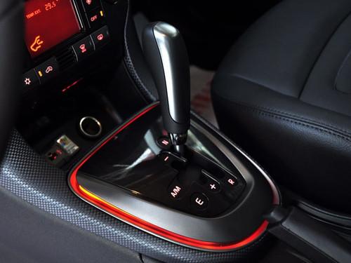 ����߀������1.6L�����b�����l(f��)�әC܇��