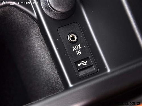 ��܇֮�� �A�����R ���R3ϵ 09�� 325i m�\(y��n)��(d��ng)��