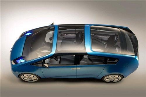 ������Դ�M(j��n)�е��� �S��Ƴ����J˹MPV ��܇֮��