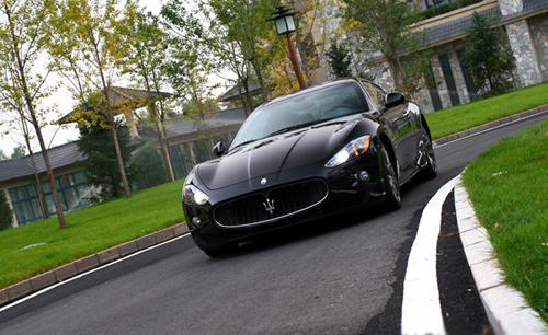 ��ħ�����ԇ�{��ɯ����GranTurismo S ��܇֮��