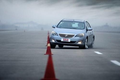 �\������� �yԇ�Ϻ�ͨ�Äe��Ӣ��XT