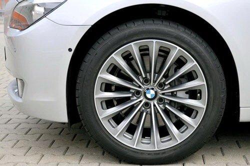 ����(zh��n)���A�O�� �ݱ�XJ3.0D�Q��(zh��n)���R730D ��܇֮��