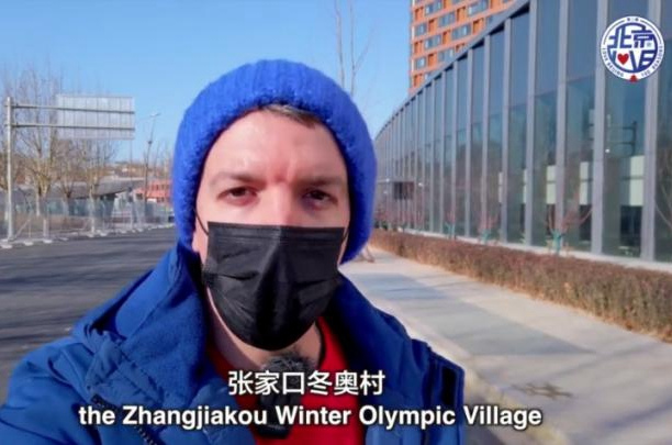 運動員公寓什么樣？英國小哥玩嗨了