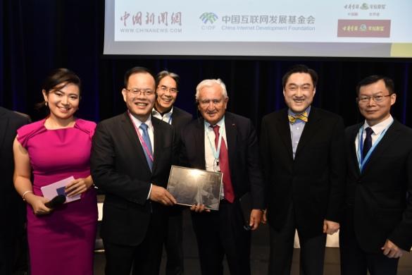 世界的“中國白”展覽在法國多維爾舉行以瓷為媒促中法文化交流