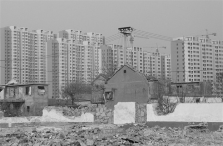 城鎮(zhèn)化成地方兩會(huì)熱議話題農(nóng)民住樓更需融入城市