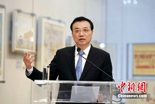 李克強(qiáng):中希兩國(guó)人民都熱愛和平,重視家庭