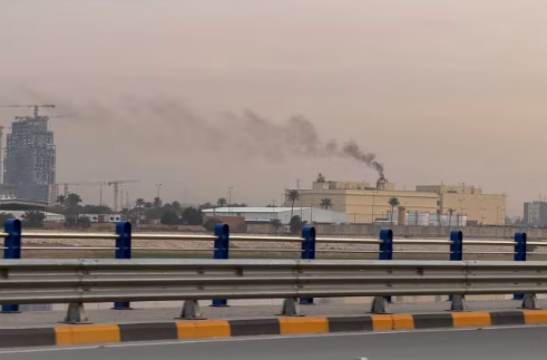 “遭襲后現(xiàn)場(chǎng)濃煙滾滾”，美使館要求美公民立即離開(kāi)伊拉克