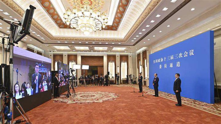 全國政協(xié)十三屆三次會議第一場“委員通道”