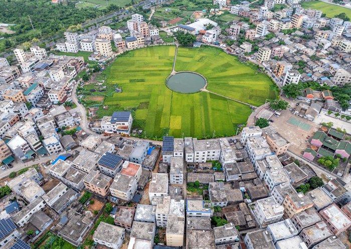 400年古村落巧筑“大地時(shí)鐘”